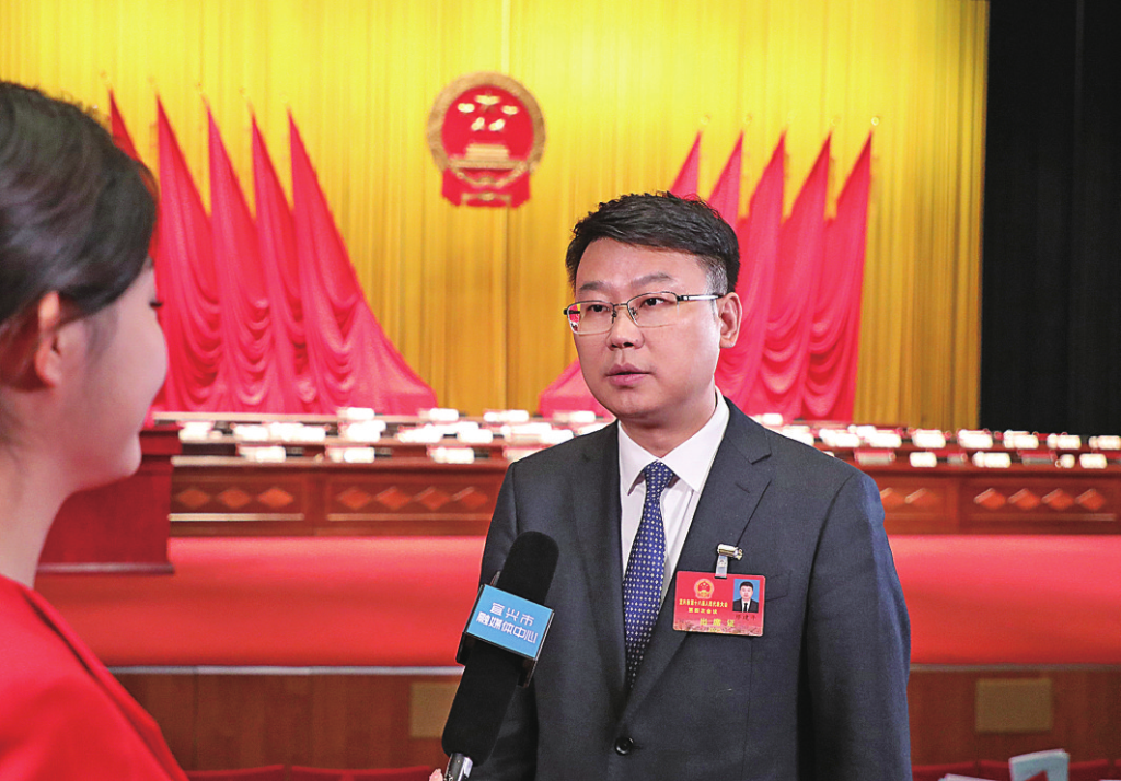 接续奋斗 不负百万宜兴人民重托